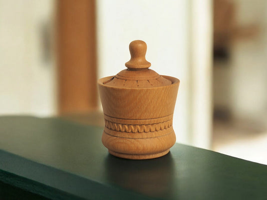 Handgefertigte Holzdose aus Buchenholz – Vorratsbehälter 150 ml, 14 cm, nachhaltig