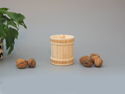 Kleine Vorratsdosen in Fässerform aus Lindenholz - ein nachhaltiges Geschenk mit Stil