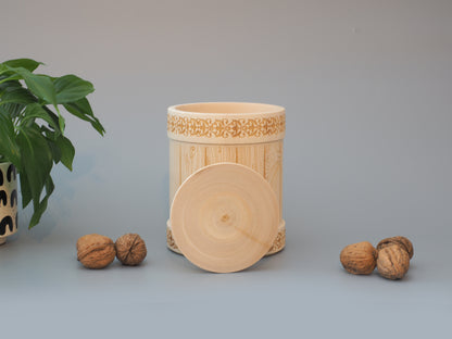 Kleine Vorratsdosen in Fässerform aus Lindenholz - ein nachhaltiges Geschenk mit Stil