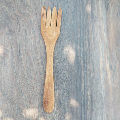 Handgefertigtes Besteck aus Olivenholz