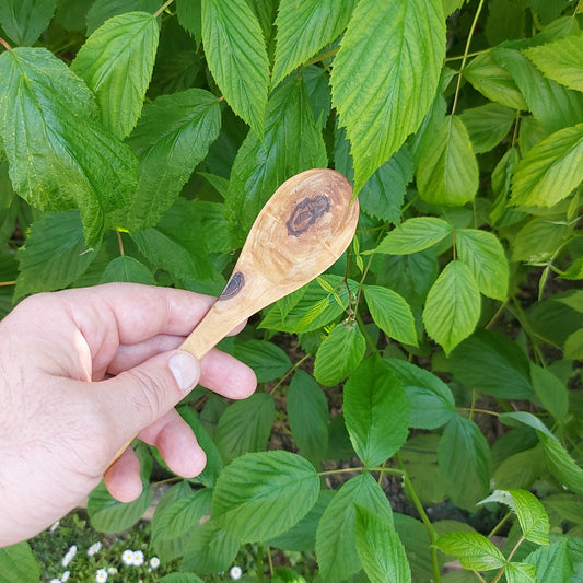 Handgefertigtes Besteck aus Olivenholz