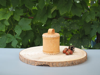 Storage boxes made of birch bark and birch wood, base and lid braided with light birch bark