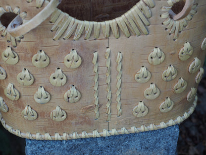 Sac en bois avec poignée pratique et esthétique : un cadeau plein de sens, de rangement et de décoration à la fois