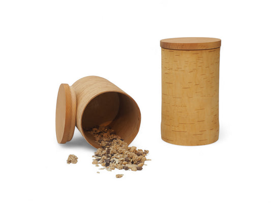 Storage boxes made of birch bark and birch wood, lid in wood colour