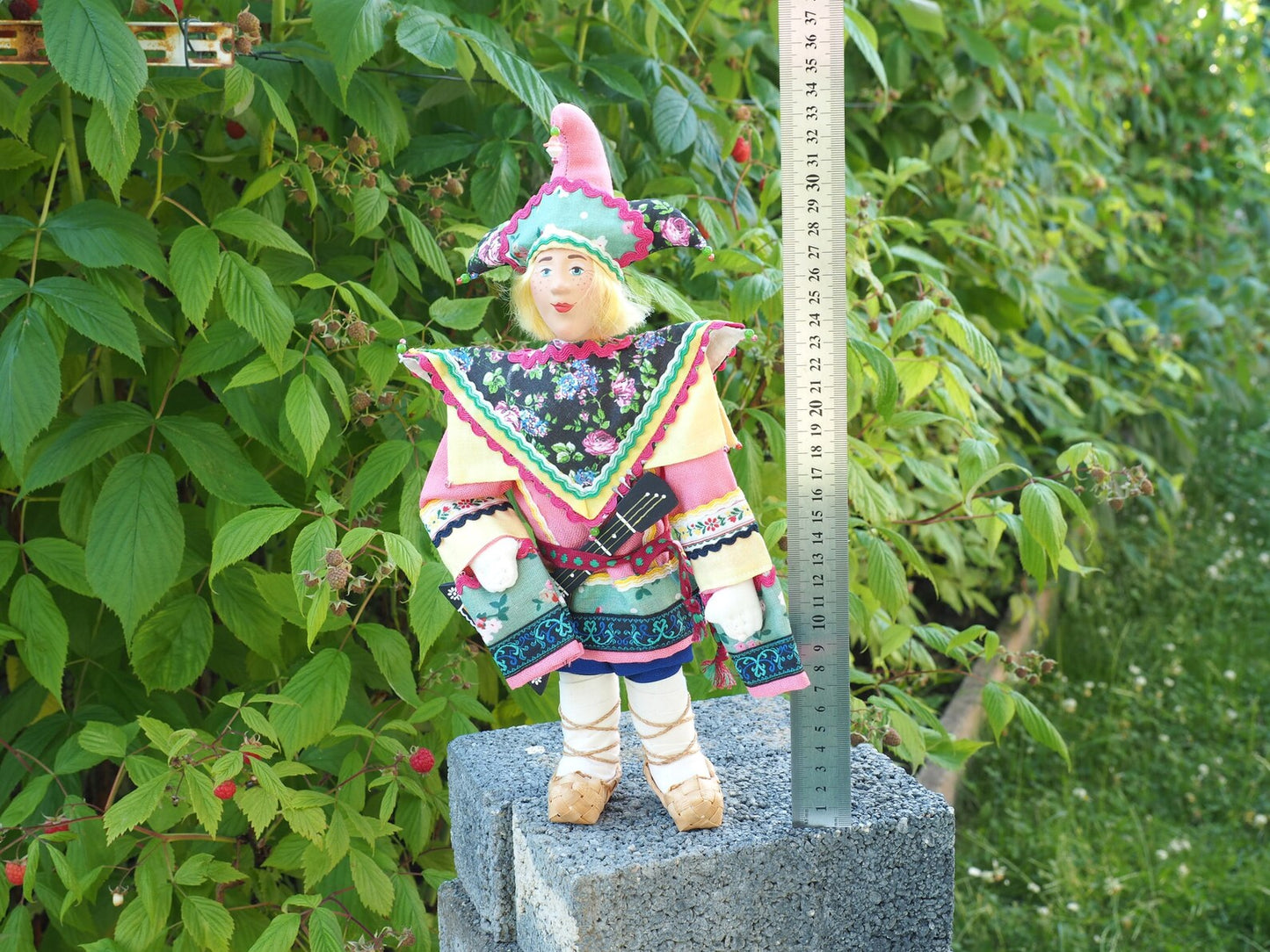 Handgefertigte Ethno-Puppe – Dekorative Figur, Geschenk, Unikat (33 cm hoch)