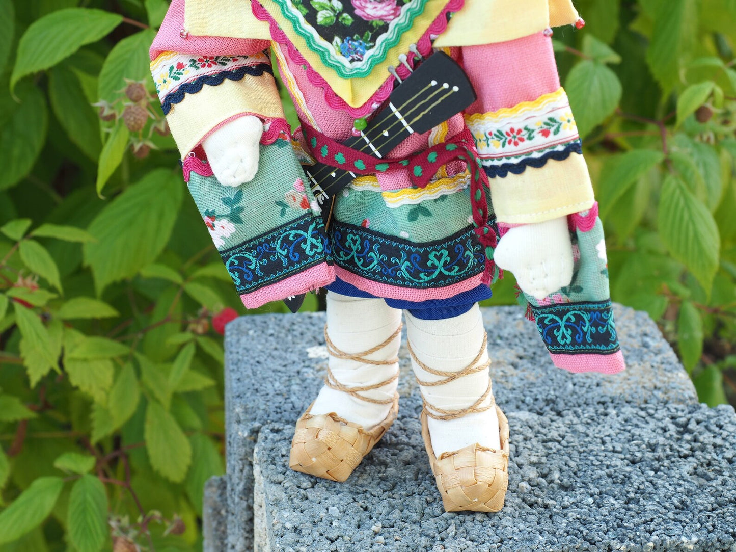 Handgefertigte Ethno-Puppe – Dekorative Figur, Geschenk, Unikat (33 cm hoch)