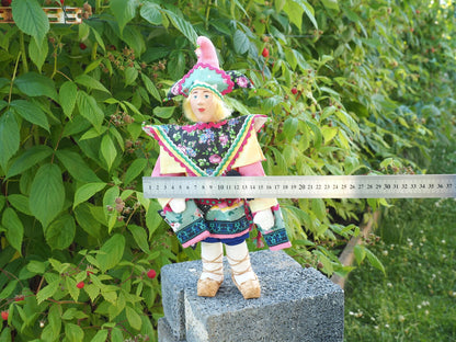 Handgefertigte Ethno-Puppe – Dekorative Figur, Geschenk, Unikat (33 cm hoch)